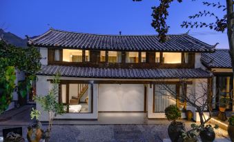 Shuiyuejinghua Homestay (Lijiang Sanyi International Airport)