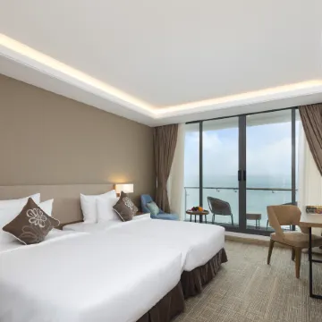 Comodo Nha Trang Hotel