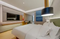 Ramada Shanghai Pudong International Airport East Station Hotel a Shanghai