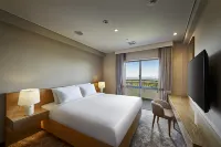 ANA Crowne Plaza Resort Okinawa Uruma Hills