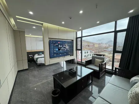 Gao Ri Hotel Отели рядом с достопримечательностью «Xiangdata Relic Site»