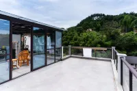 Feiduoduo Homestay - Mountain view