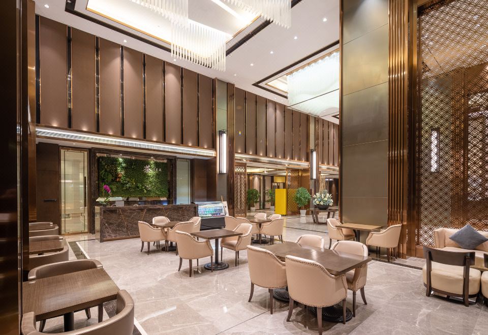 1. 머큐어 충칭 푸..