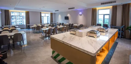 Vienna 3 Best Hotel (Huangshi Railway Station Xialu District Government) Отели рядом с достопримечательностью «Huangjing Mountain Scenic Resort»