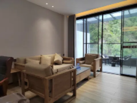 โรงแรมบ่อน้ำพุร้อนเหอซี ตงหยวน เหอหยวน