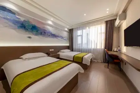 Bayan Tara Hotel