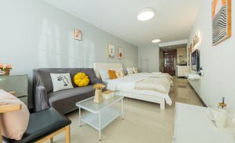 Fuhua Boutique Apartment (Haizhu Square Dade Road)