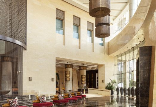 5. 래플스 두바이..