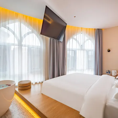 Longmao Jingling Hotel (Ancient City of Kashgar Scenic Area)