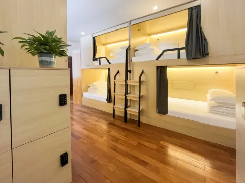 Three Cats Hostel (Mangshi)