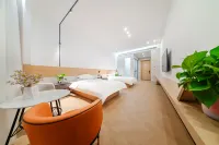 anjifengshangyuanjiudian - Dağ Manzaralı