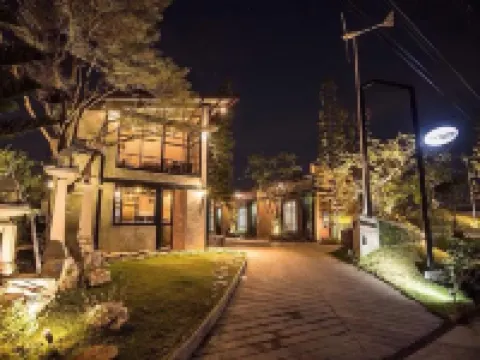 ณ คลองหลวง บูทีค รีสอร์ท โรงแรมในอำเภอ คลองหลวง