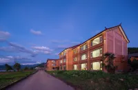 Lugu Lake Yinman · Lake View Star Sky Theme Resort