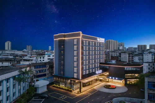 Dragon Ease Hotel Luzhai Square Branch Hotels in Luzhai