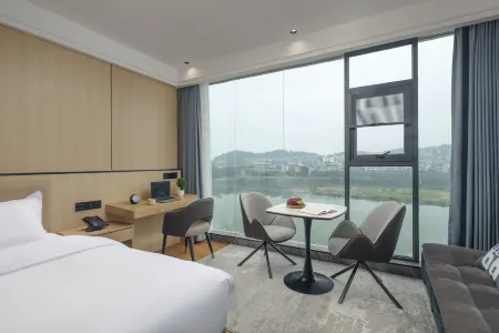 Yongzhou Dream Blue Hotel Отели рядом с достопримечательностью «Yongzhou Normal College»