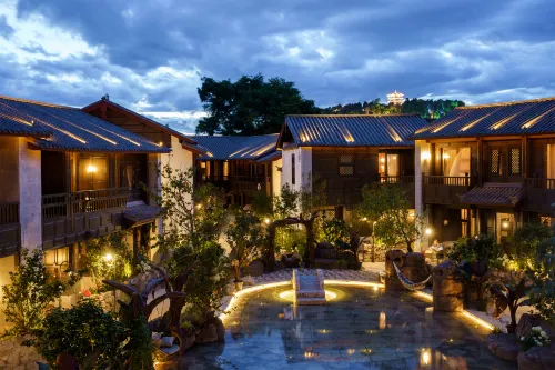 PARALLOGE MANSION - Rooftop Pools
