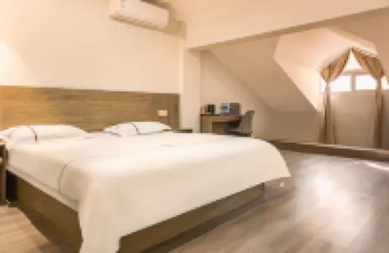 陌客輕居酒店（懷遠縣政府店）