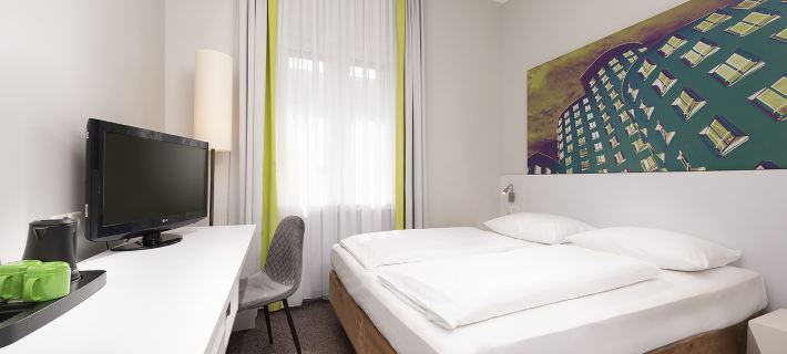 Wyndham Garden Duesseldorf City Centre Koenigsallee Hotels in Dusseldorf