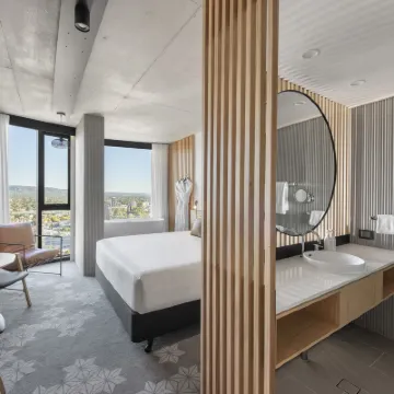 Vibe Hotel Adelaide Hotels near Adelaide Zoo