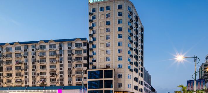 City Comfort Inn Hotel (Hechi Jinchengjiang Baima Pedestrian Street) Hotels in Hechi