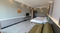 Wuluo Lakeside Hotel