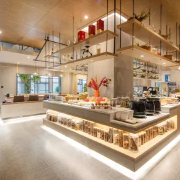 28 Degree Quan Hotel (Zhangzhou High-speed Railway Station Southwest Medical University Branch)