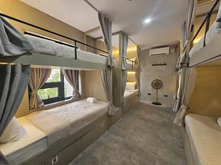 Kasa Boutique Hotel Отели рядом с достопримечательностью «Calyx Residences»