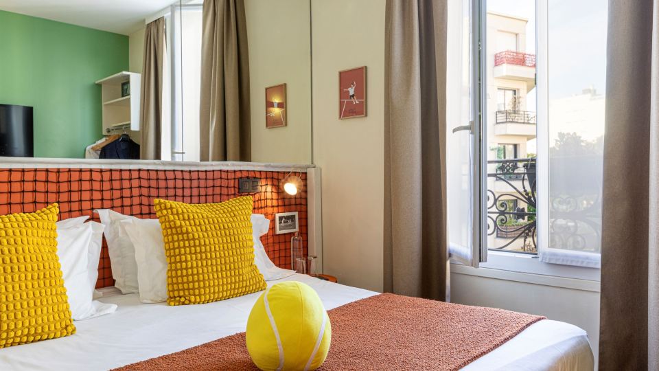 Hotel Olympic Paris Boulogne by Patrick Hayat