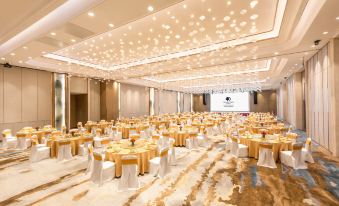 DoubleTree by Hilton Hotel Shenzhen Longhua
