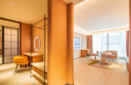 Orange Hotel (Xinyang East Station Branch）