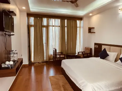 Surya Lake View Retreat Hotels near Surkanda Devi Temple
