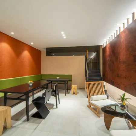 Findpeace B & B (Jingdezhen Tao Xichuan Creative Plaza)