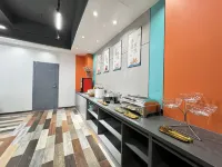 Sunshine 100 Hotel (Jilin Xi'an Road Linjiangmen Square)
