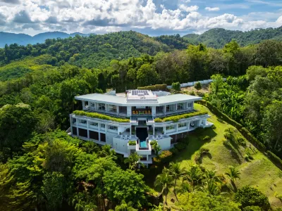 Villa Leelawadee Hotels in Por Bay