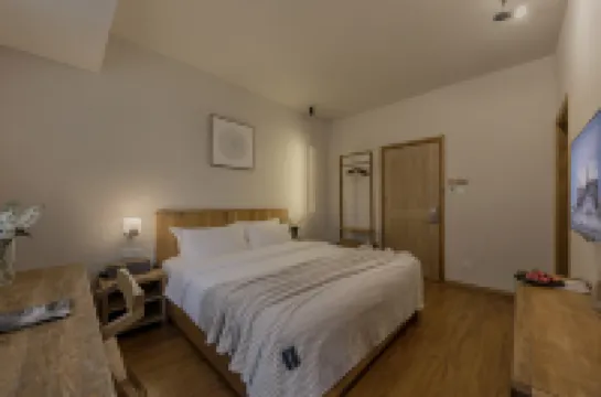 หางโจว เวสต์ เลค เยว่ชาง หยุนเชอ บูติก โฮมสเตย์ โรงแรมใกล้วิวท่าเรือดอกไม้