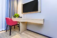 Borrman Hotel (Chongqing Yuzhong Dalitang) Отели в г. Чунцин