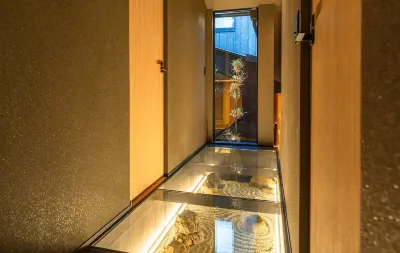 京蘭 錦秋邸 八神社附近的飯店