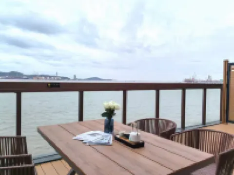 Yujianhai Terrace Seaview Homestay (Lighthouse Museum)