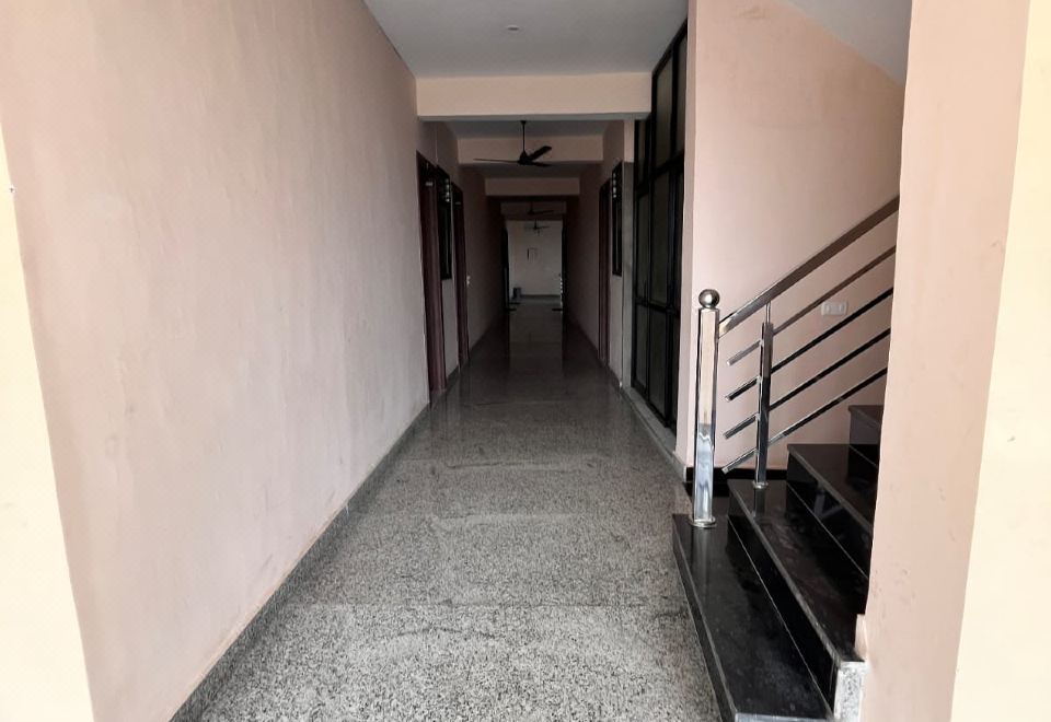 Hotel Lucky Guest House 외관