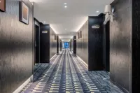 Hoshino River View Hotel