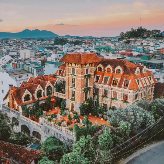 Khách sạn Saphir Dalat
