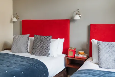 Clifton Hotel Отели в г. Бристоль