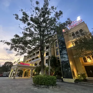 ROYAL PINEAPPLE HOTEL | a welcome to wealth and good fortune