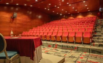 VIP Executive Arts Hotel