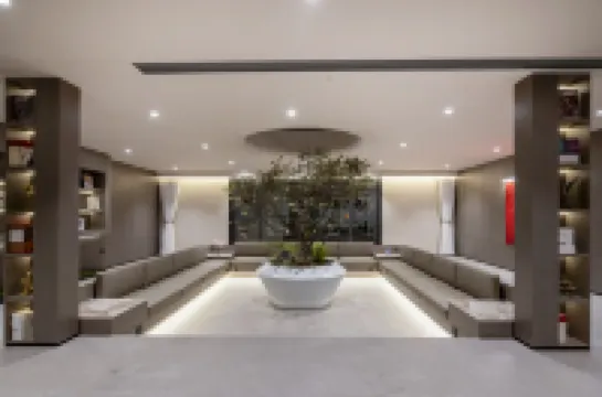 Anyi Hotel (Guanqian Street Pingjiang Road Branch)