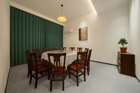 Tujia Homestay (Sanqingshan Tourist Highway) Отели в г. Десин