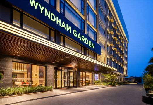 3. Wyndham ..
