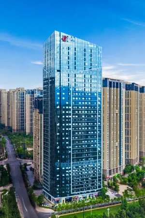 HanTing Hotel (Kunming Beijing Road Sijiaying Subway Station) Отели рядом с достопримечательностью «Junfacheng Wen Yi Duo Park»