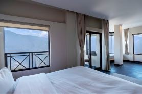 Nana Mountain Resort Mt. Annapurna View