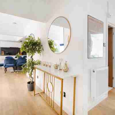 Luxury 3 Bed w/ AC | Marylebone | Central London Rooms